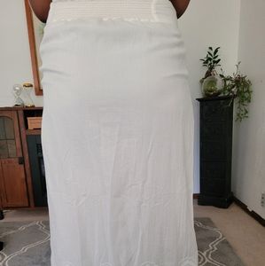 White skirt w/embroidery